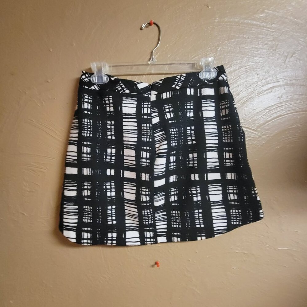 Lush Size Medium Mini Skirt Black & White with Pockets #168